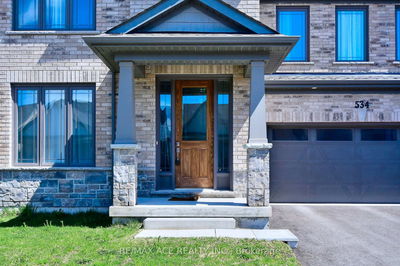 534 Macintosh Grve, Peterborough - Northcrest image-0-2