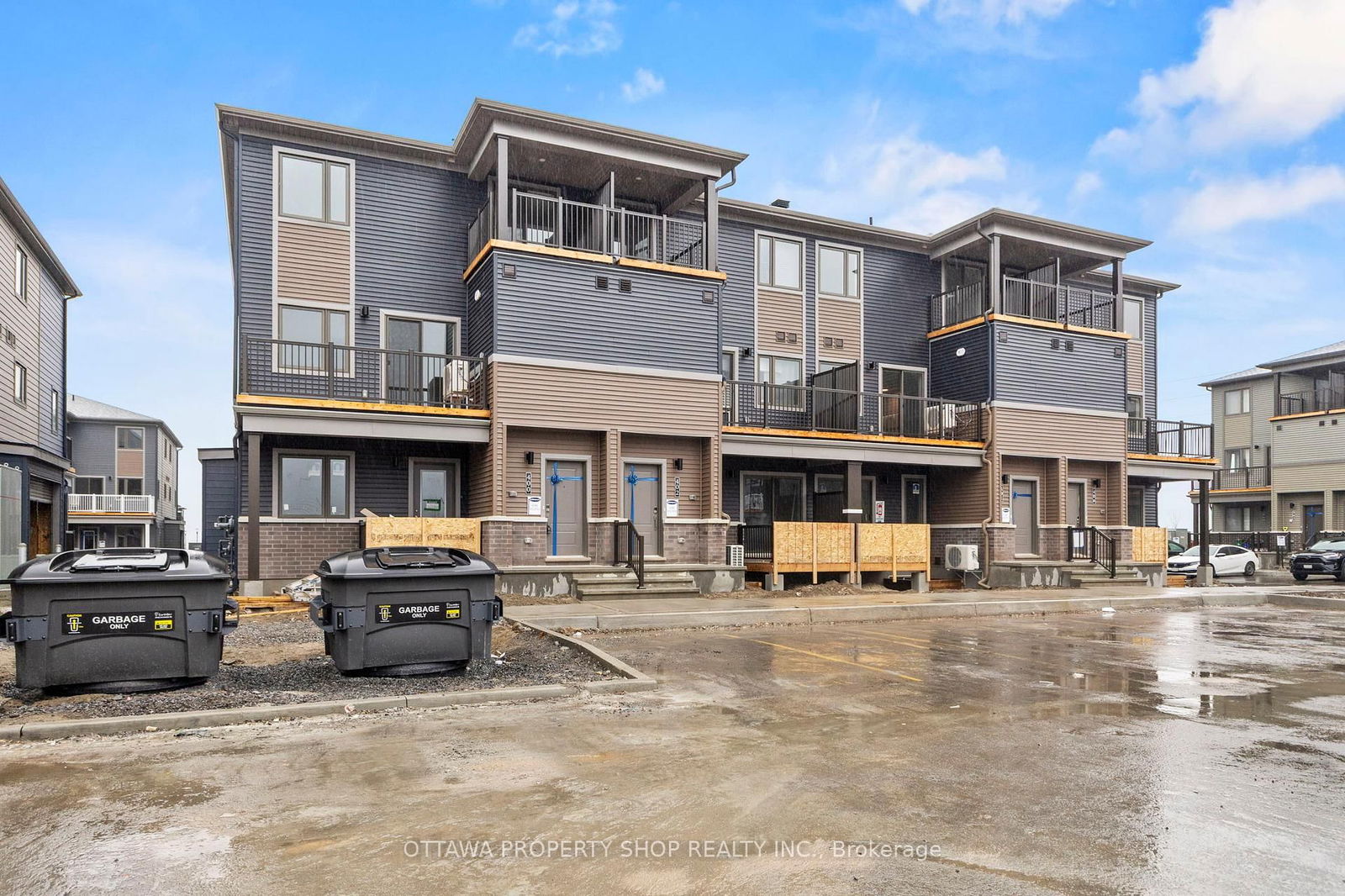 Townhouse for lease at 400 Lillian Freiman Private, Ottawa, Barrhaven - Half Moon Bay, K2J 6Z8 - MLS: X12109198
