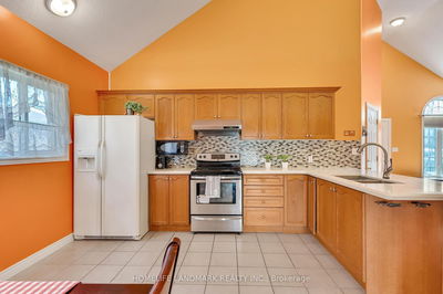 402 Woodrow Dr, Waterloo -  image-0-3