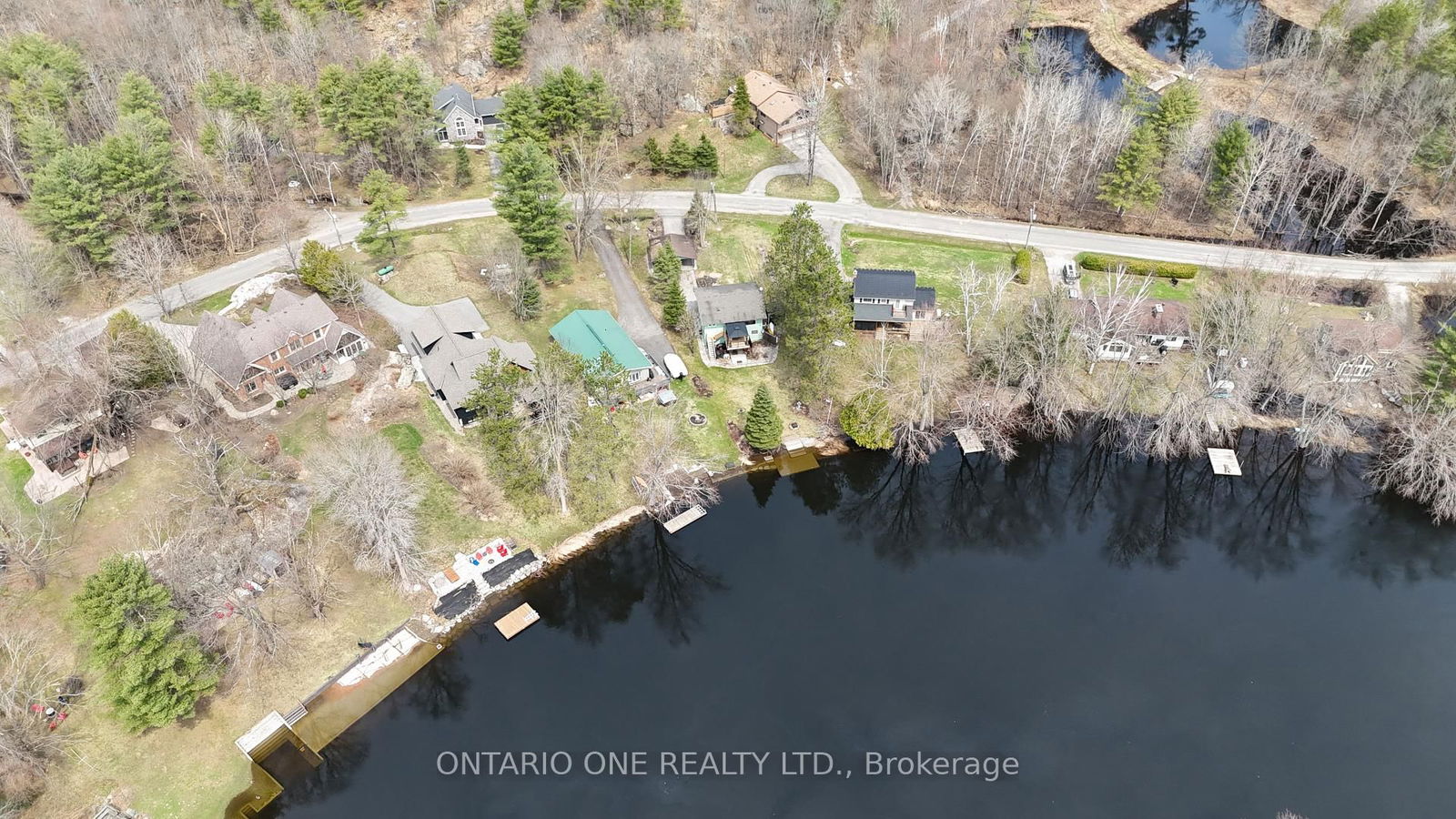 Detached House for sale at 1045 Cowbell Lane, Gravenhurst, Morrison, P0E 1N0 - MLS: X12109376