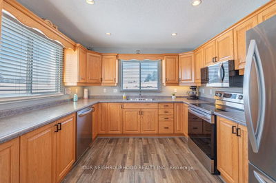 19 Thompson Rd, Quinte West - Murray Ward image-0-4