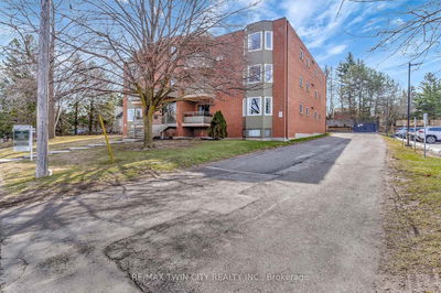 Unit 203 — 401 Erb St, Waterloo -  image-0-1