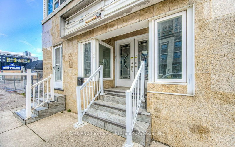 496 King St E, Kitchener, N2G 2L6 | Image 3