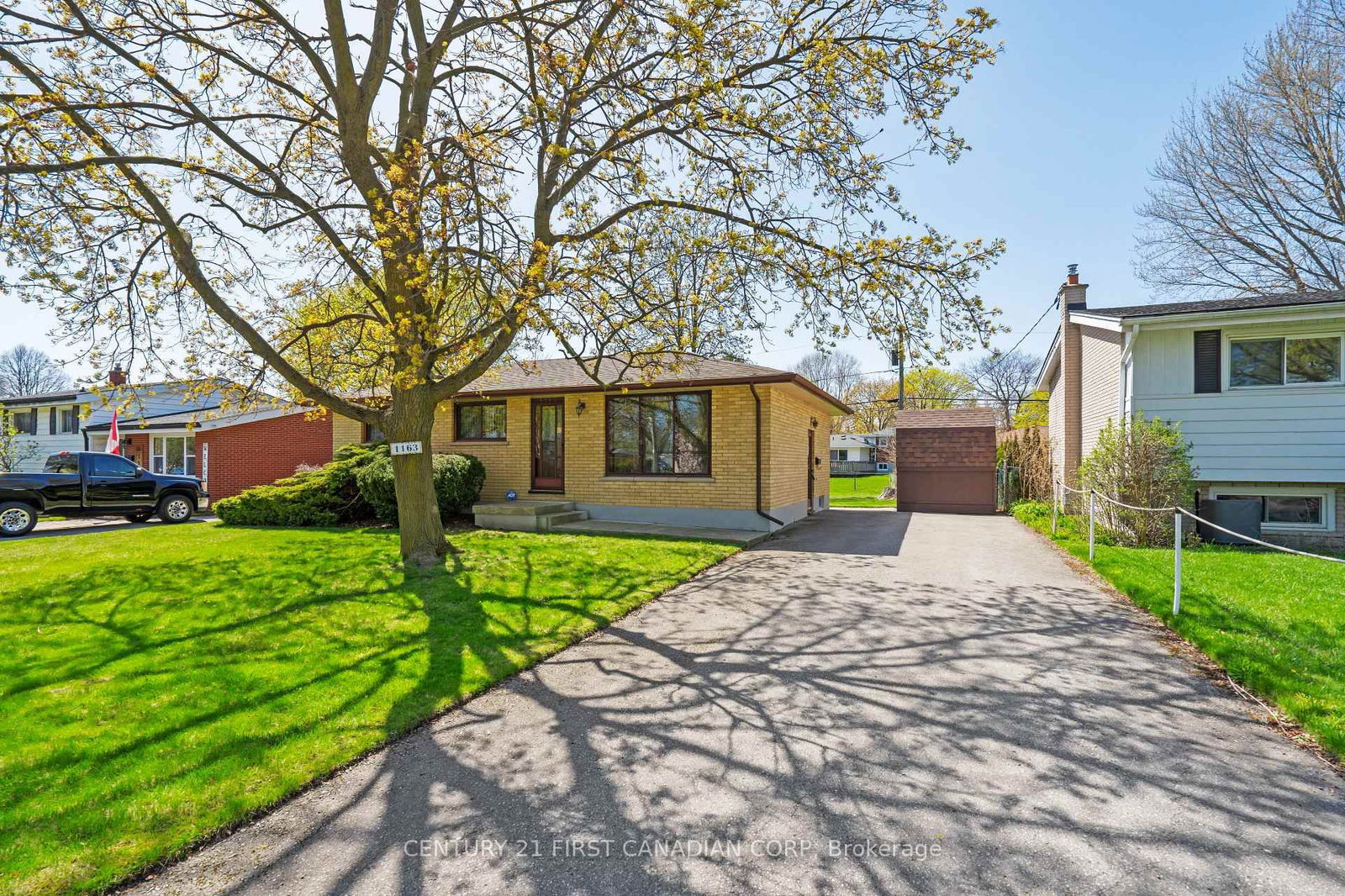 Detached House sold at 1163 Sorrel Road, London East, East D, N5V 2N2 - MLS: X12109624