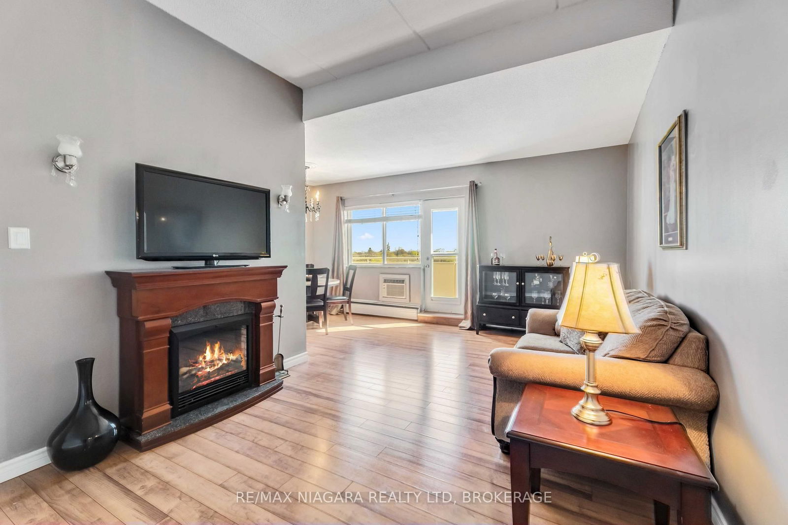 Condo for sale at 506-198 Scott Street, St. Catharines, Fairview, L2N 5T3 - MLS: X12109633