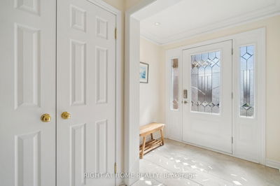 714 Gummow Crt, Cobourg - Cobourg image-0-2