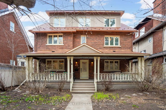 498 Queen Elizabeth Drive