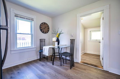 371 Carlton St, St. Catharines - Carlton/Bunting image-0-4