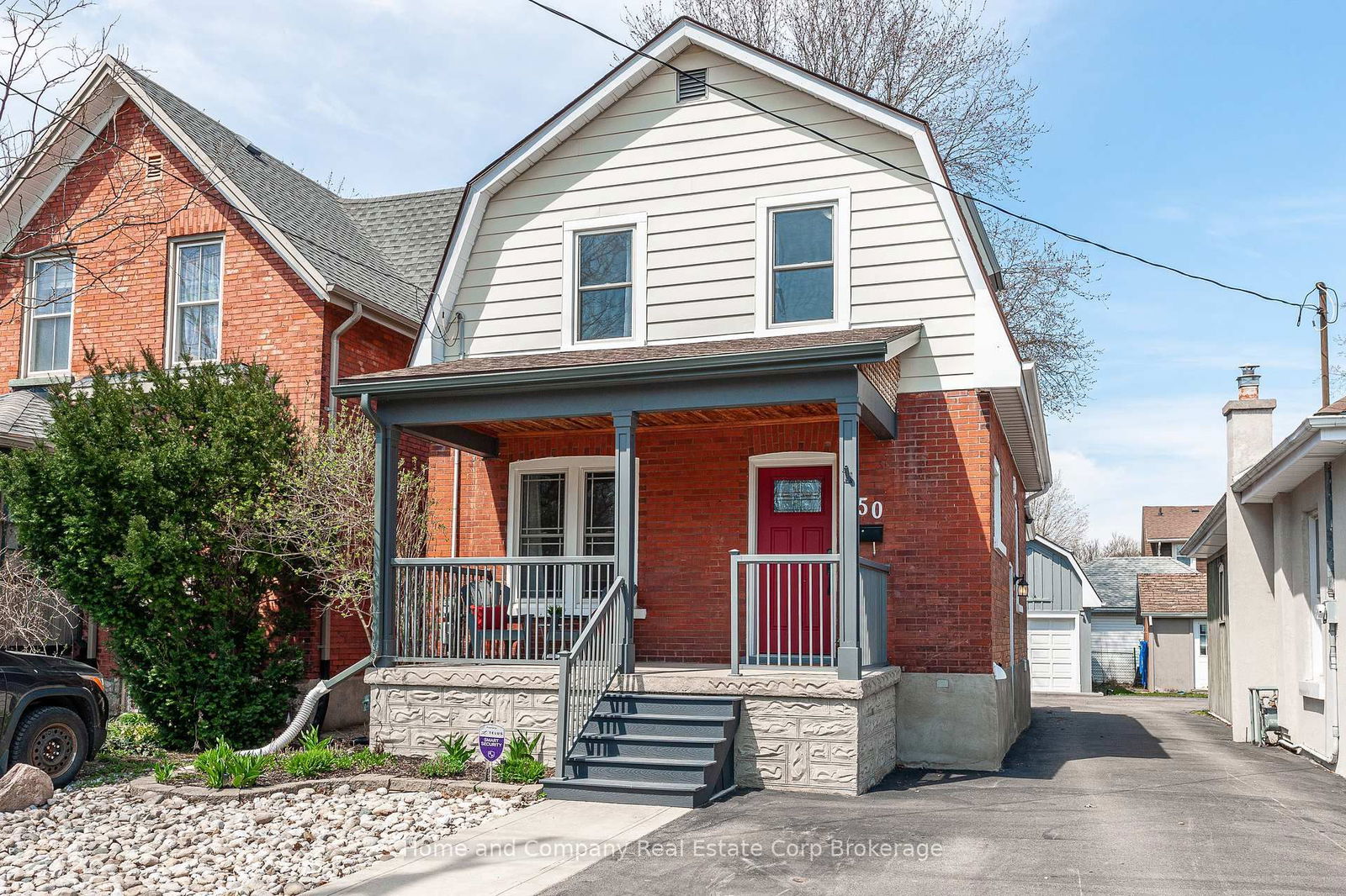 Detached House sold at 250 Brunswick Street, Stratford, Stratford, N5A 3M4 - MLS: X12109767