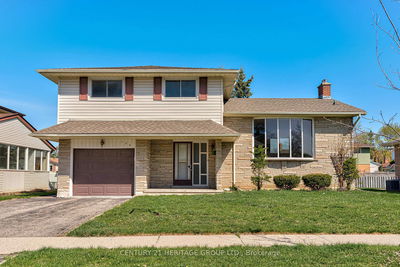 139 Strathcona Cres, Kitchener - 