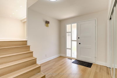 139 Strathcona Cres, Kitchener -  image-0-2