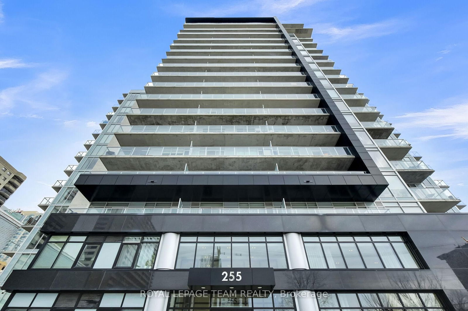 Condo for sale at 709-255 Bay Street, Ottawa, Ottawa Centre, K1R 0C5 - MLS: X12109838