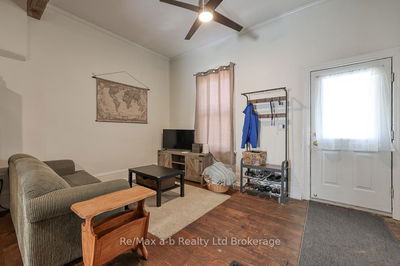 628 Peel St, Woodstock - South image-0-4