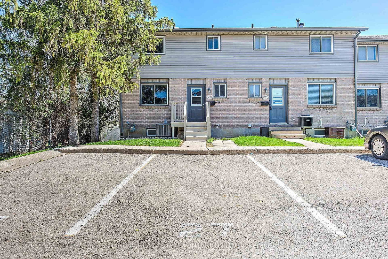Townhouse for sale at 27-490 Third Street, London East, East H, N5A 4A2 - MLS: X12109939