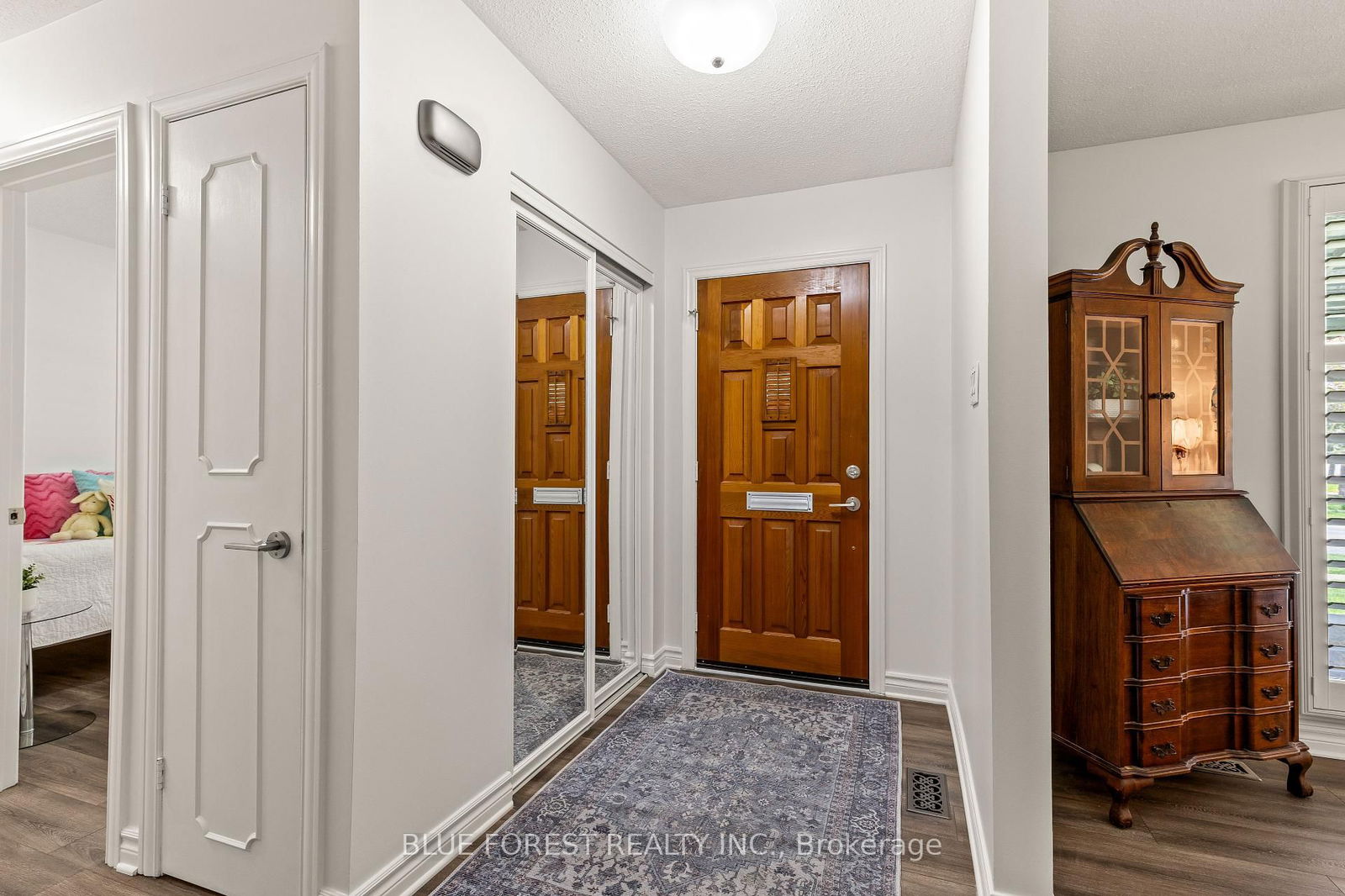 Detached House for sale at 3 Salem Road, London South, South M, N6K 1E9 - MLS: X12109984