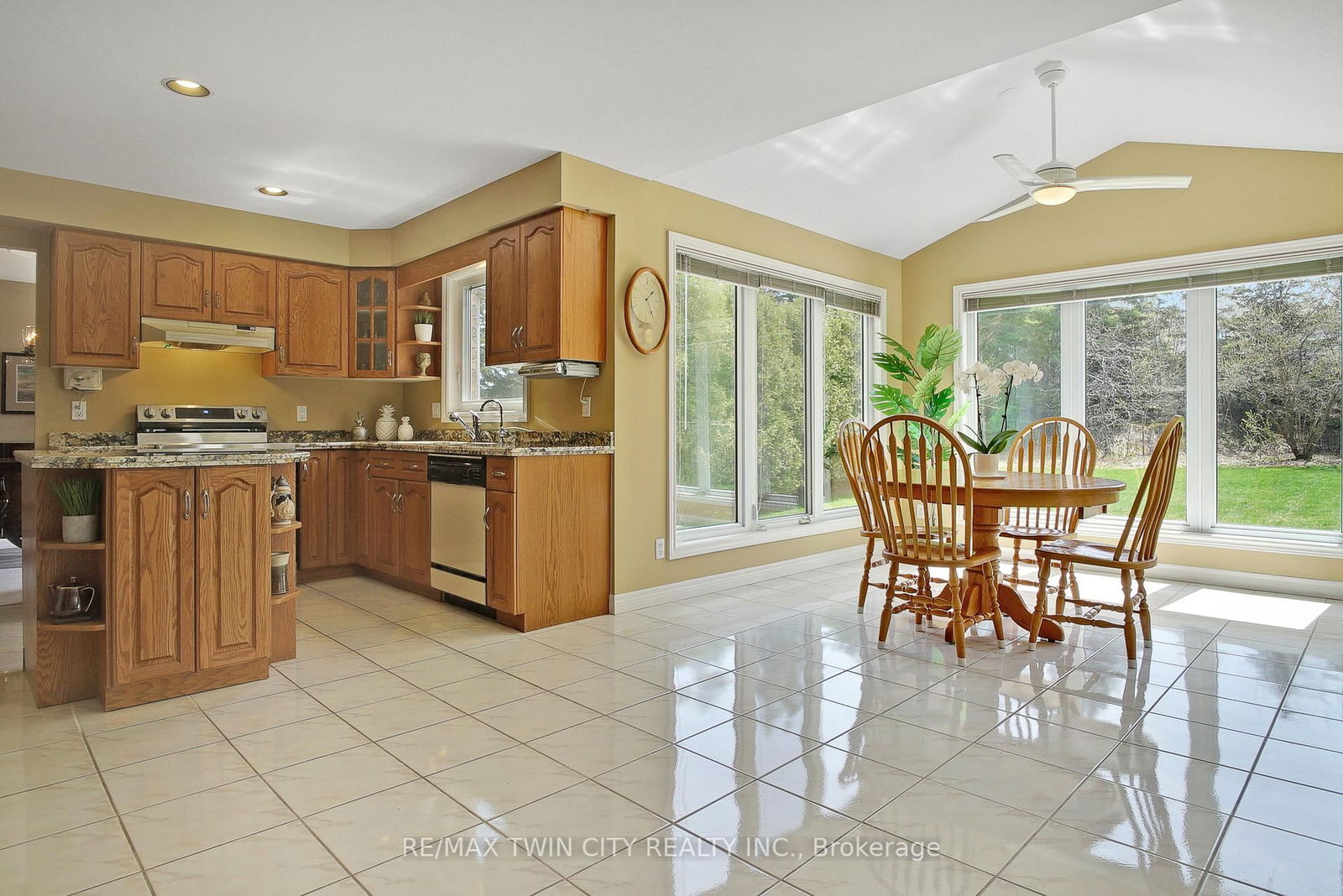 Detached House for sale at 527 CHANCERY Lane, Waterloo, N2T 2N4 - MLS: X12110000