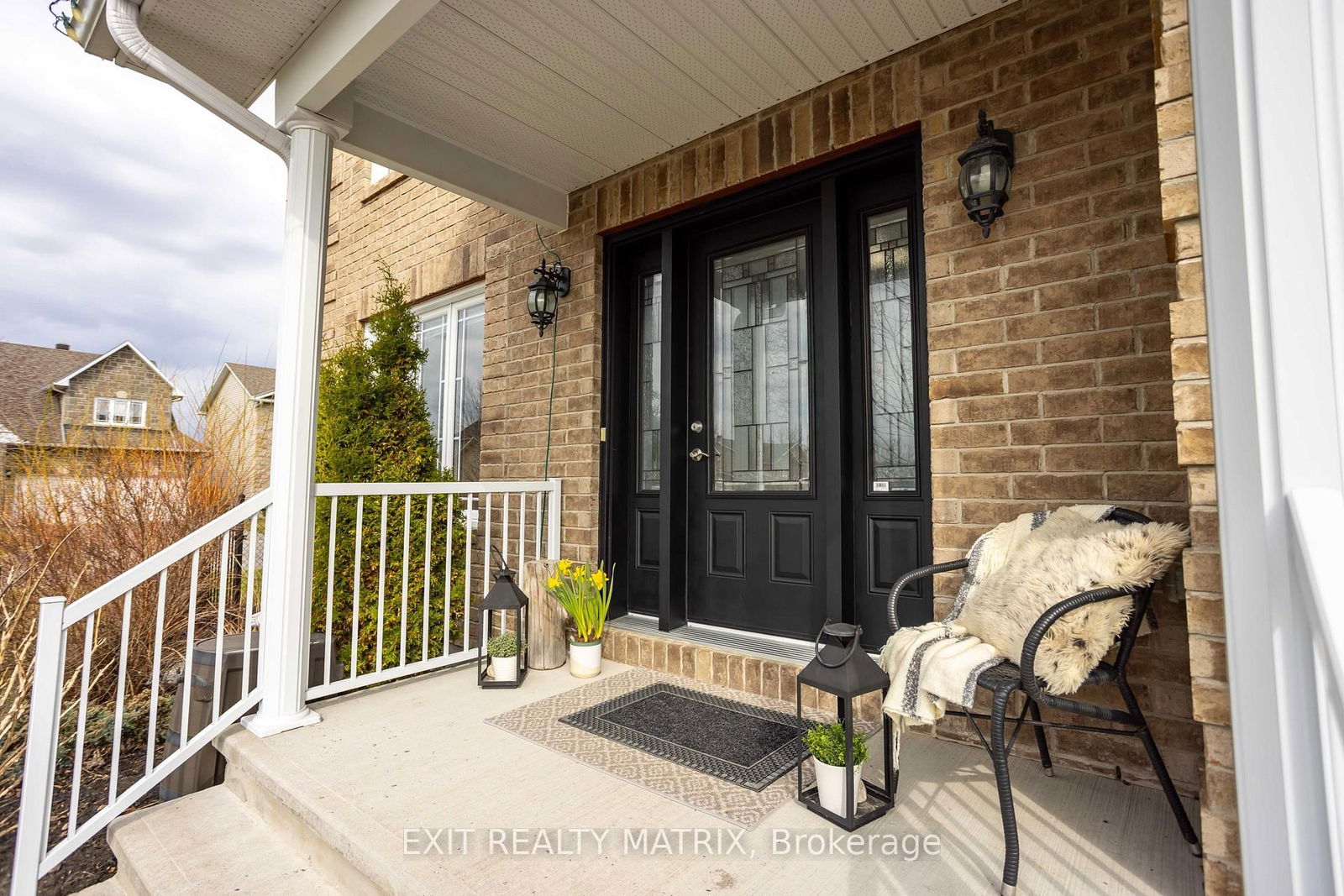 Detached House for sale at 228 Olde Towne Avenue, Russell, Village of Russell, K4R 0B3 - MLS: X12110032