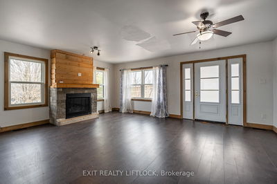 221 Grassy Rd, Kawartha Lakes - Emily image-0-3