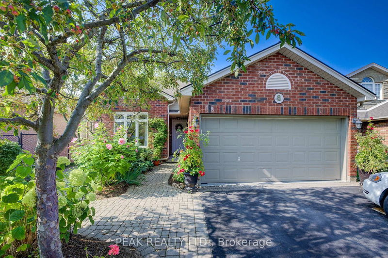 8 Munroe Cres, Guelph - Clairfields/Hanlon Business Park image-0-0