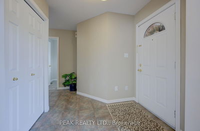 8 Munroe Cres, Guelph - Clairfields/Hanlon Business Park image-0-3