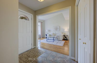 8 Munroe Cres, Guelph - Clairfields/Hanlon Business Park image-0-4