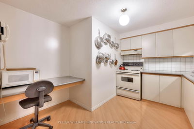 Unit 215 — 55 Green Valley Dr, Kitchener -  image-0-3