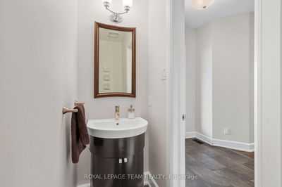 576 Athlone Ave, Ottawa - Westboro/Hampton Park image-0-4