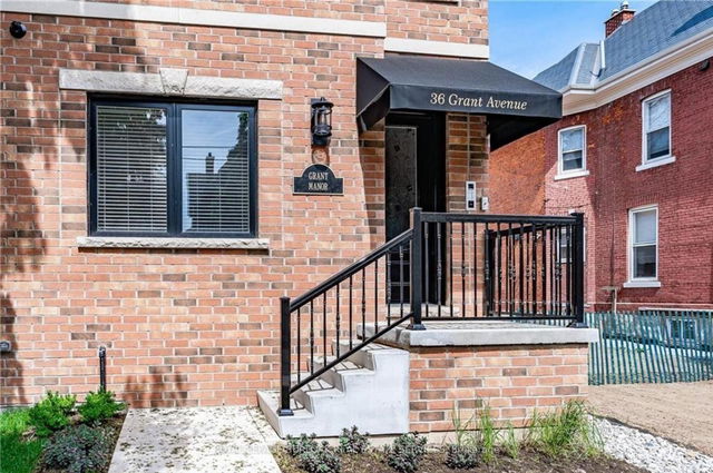 2C - 36 GRANT Avenue