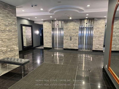 Unit 302 — 135 James St, Hamilton - Corktown image-0-2