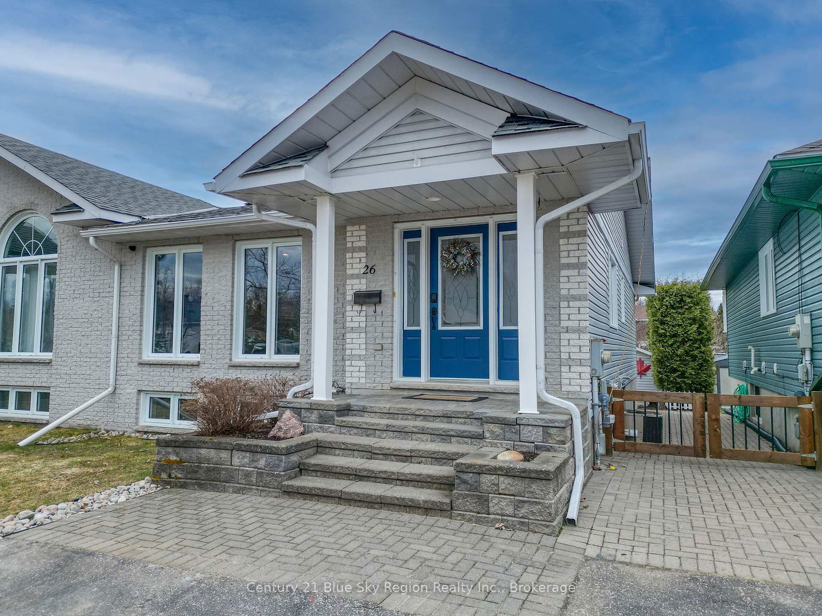 Semi-Detached House for sale at 26 Mariah Street, North Bay, Ferris, P1A 4L9 - MLS: X12110487