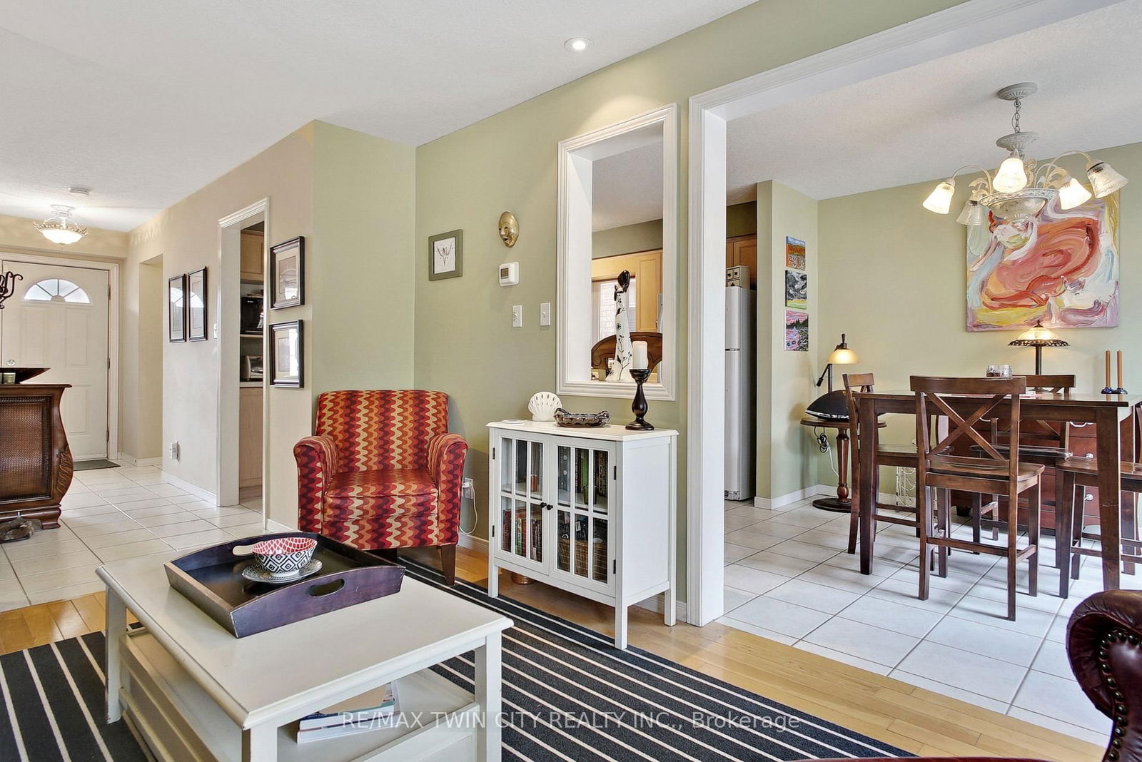 Detached House for sale at 19 Haskell Road, Cambridge, N1P 1E3 - MLS: X12110508