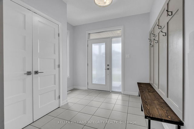 176 Onyx Crescent