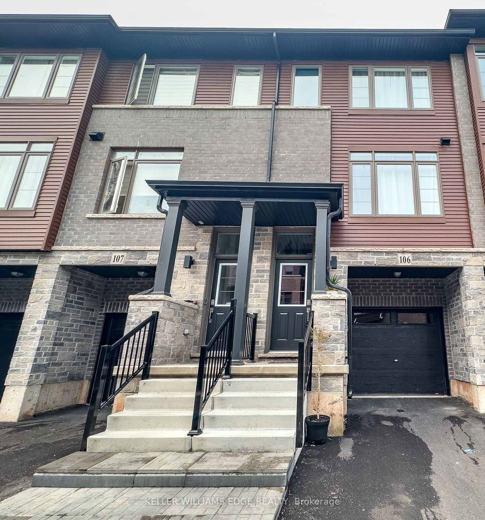 Townhouse for sale at 106-575 Woodward Avenue, Hamilton, Parkview, L8H 6P2 - MLS: X12110550