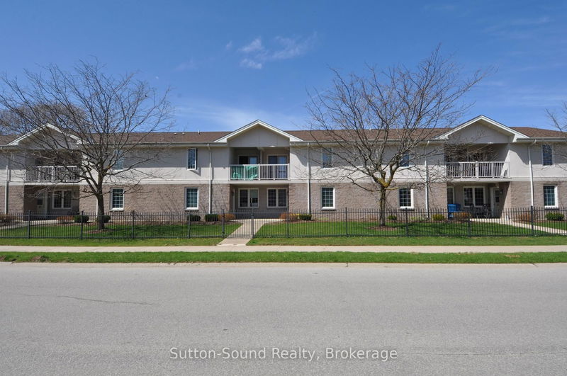 Unit 104 — 1550 12 Ave, Owen Sound - Owen Sound image-0-0