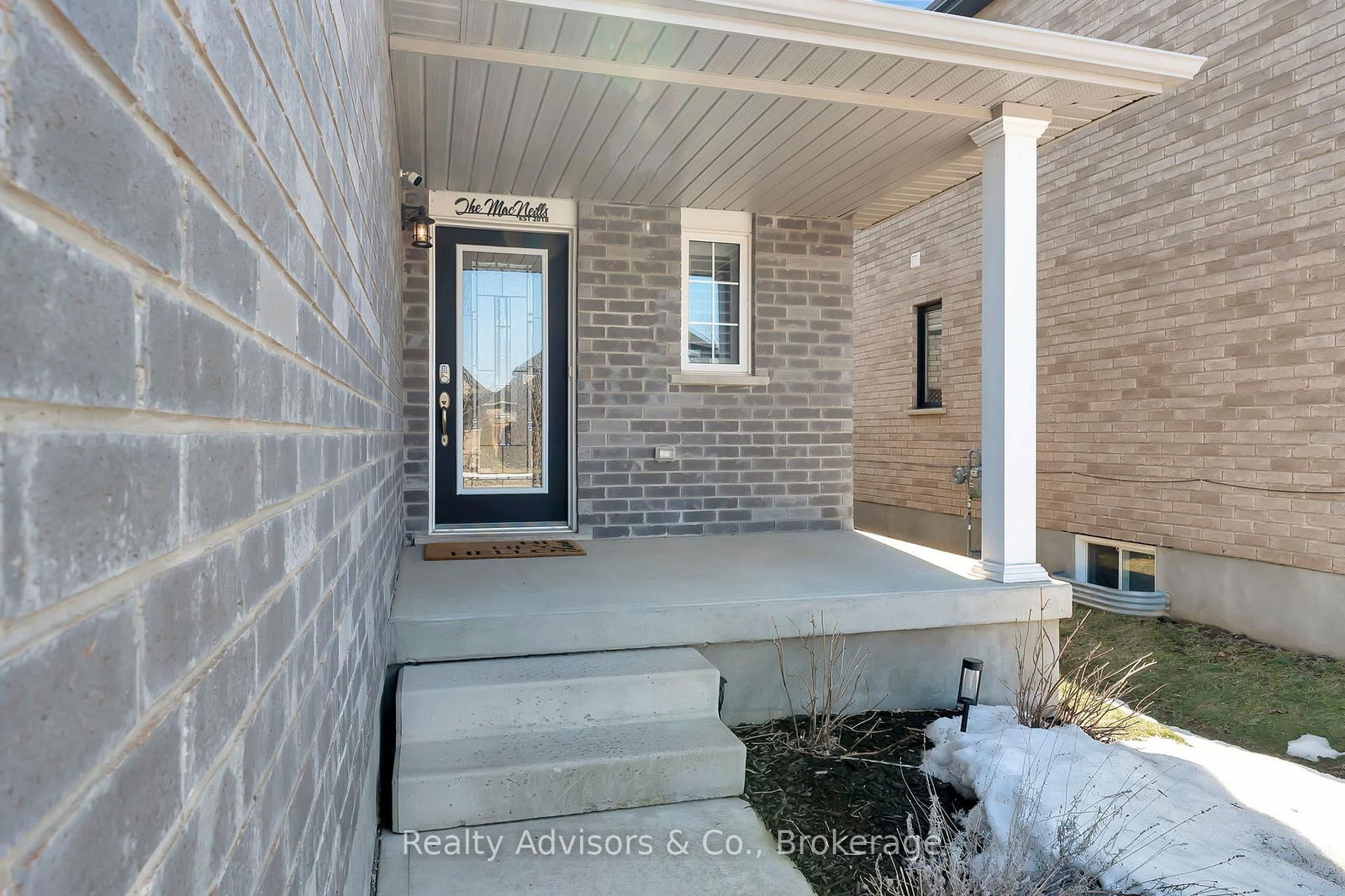 Detached House for sale at 3 Crawford Place, Brant, Paris, N3L 0A6 - MLS: X12110604