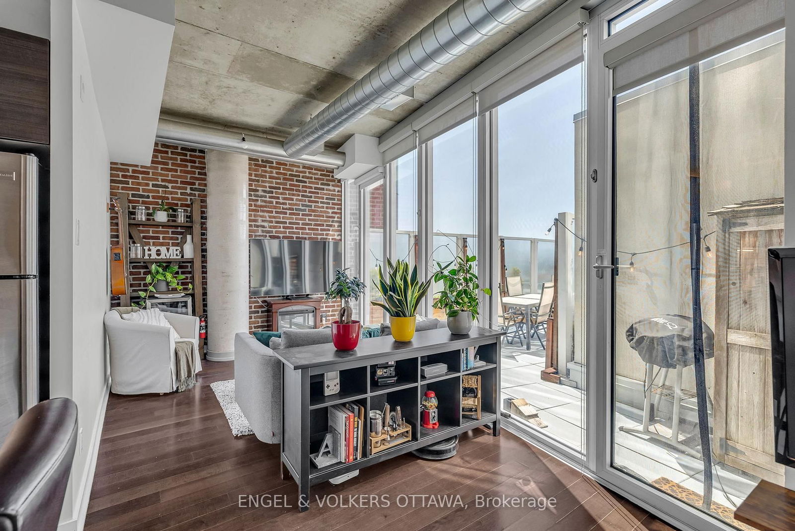 Condo for sale at 407-354 Gladstone Avenue, Ottawa, Ottawa Centre, K2P 0R4 - MLS: X12110628