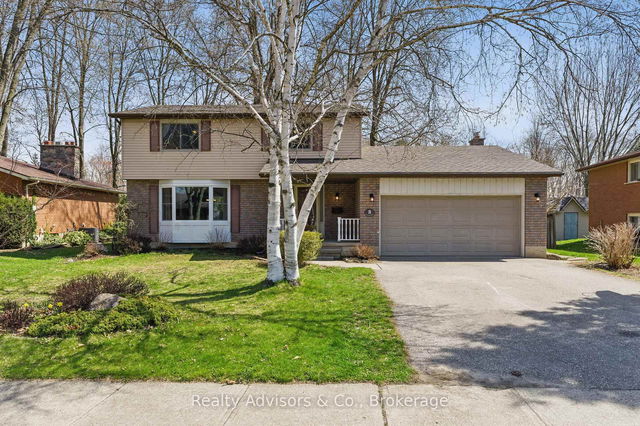 8 Camrose Drive
