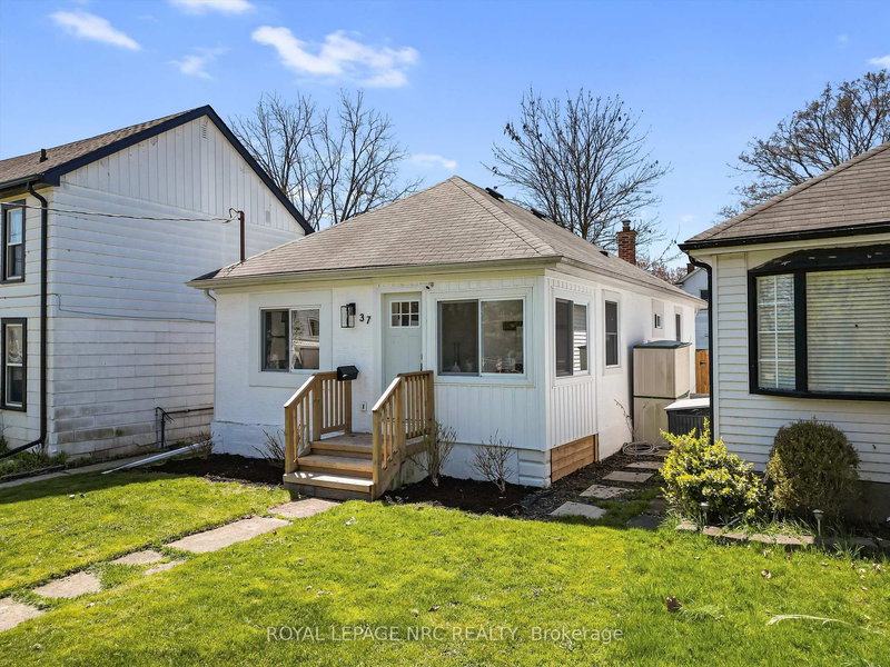 37 Lock St, St. Catharines, L2N 5B8 | Image 2