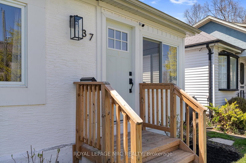 37 Lock St, St. Catharines, L2N 5B8 | Image 3