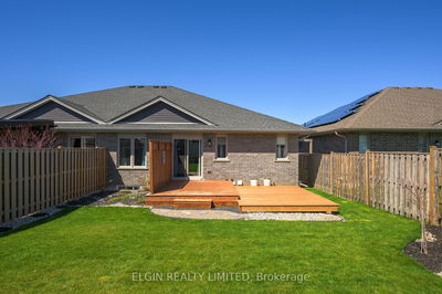 155 Peach Tree Blvd, St. Thomas - St. Thomas image-0-2