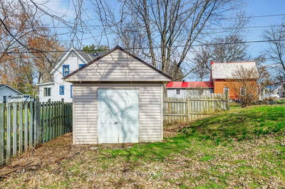 2527 OLD MONTREAL Rd, Cumberland - Cumberland Village image-0-4
