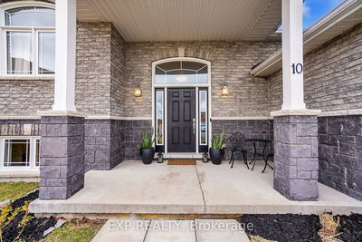 10 Spencer Crt, Quinte West -  image-0-4