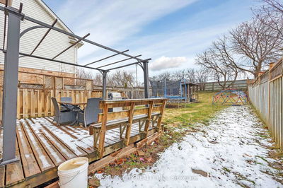 92 LIVINGSTONE Cres, Cambridge -  image-0-2