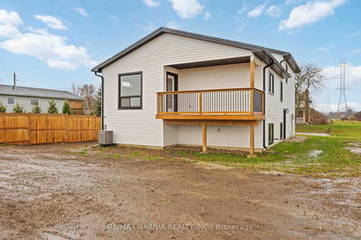 1552 MELWOOD Dr, St. Clair - St. Clair image-0-1