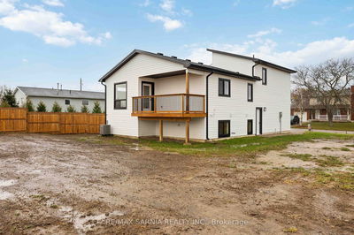 1552 MELWOOD Dr, St. Clair - St. Clair image-0-2
