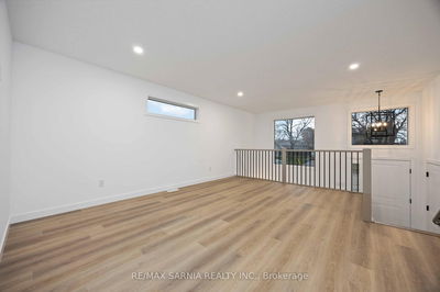 1552 MELWOOD Dr, St. Clair - St. Clair image-0-4