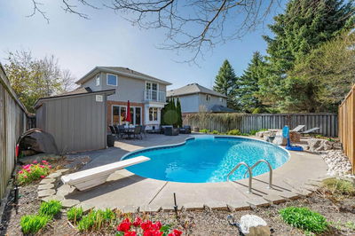 71 PTARMIGAN Dr, Guelph - Kortright Hills image-0-2