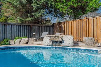 71 PTARMIGAN Dr, Guelph - Kortright Hills image-0-3