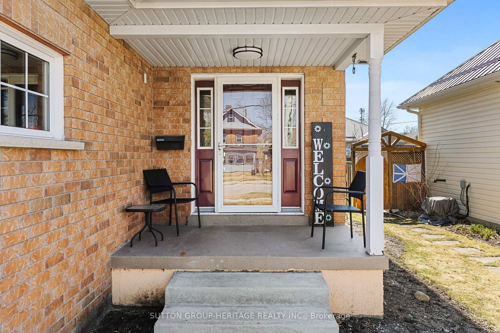 Detached House for sale at 31 Durham Street, Kawartha Lakes, Lindsay, K9V 2P3 - MLS: X12111049