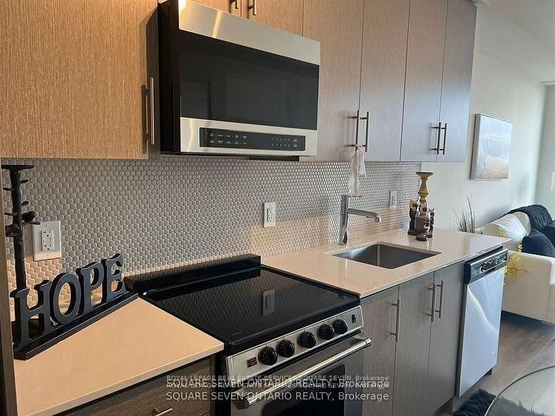 Condo for lease at 1301-212 King William Street, Hamilton, Beasley, L8N 1B5 - MLS: X12111076